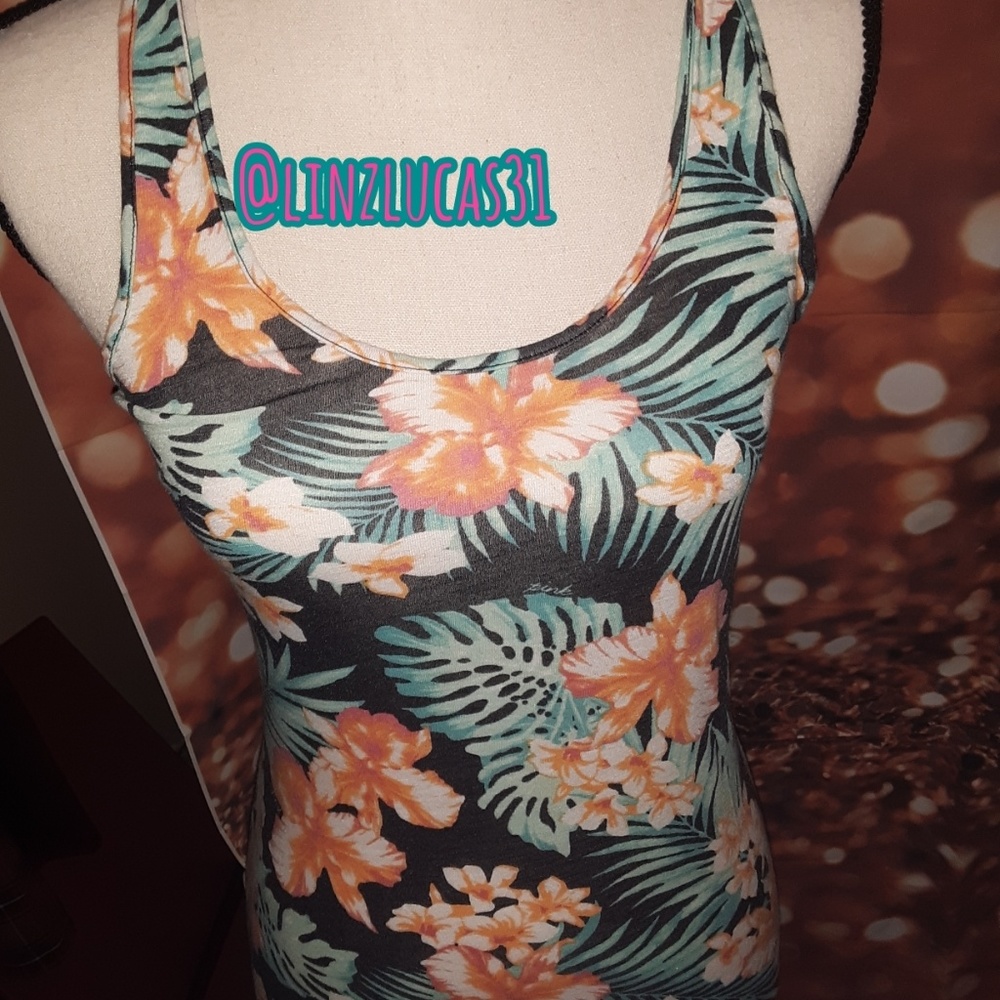 PINK VICTORIA SECRET SZS TANK TOP, EUC